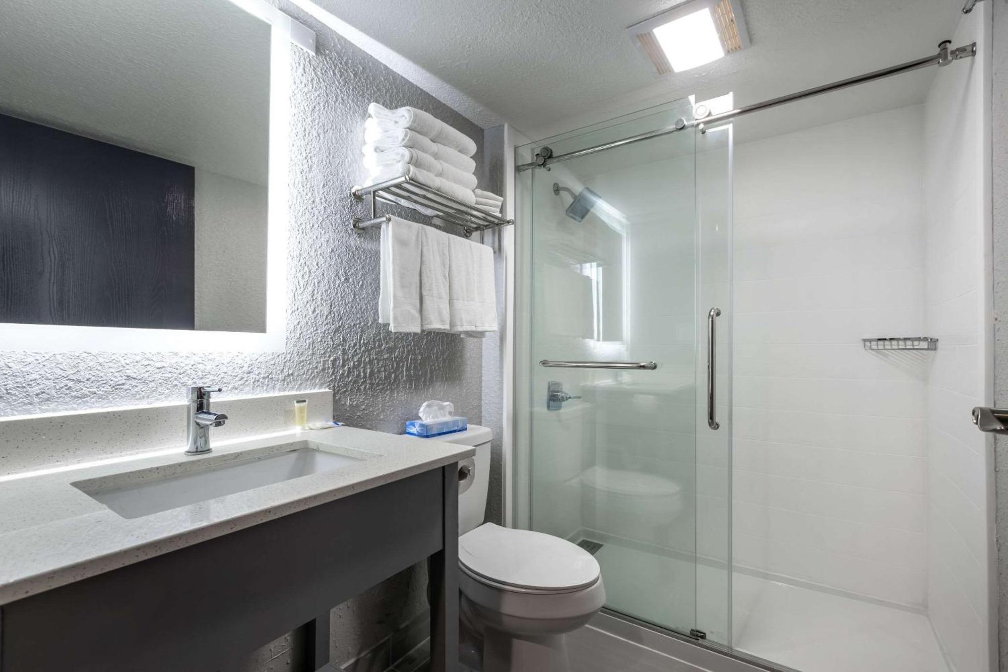 Rodeway Inn & Suites Near Outlet Mall - Άσβιλ Εξωτερικό φωτογραφία