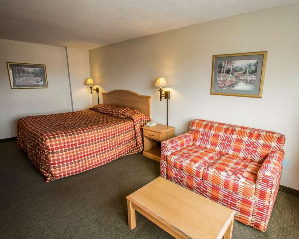 Rodeway Inn & Suites Near Outlet Mall - Άσβιλ Δωμάτιο φωτογραφία