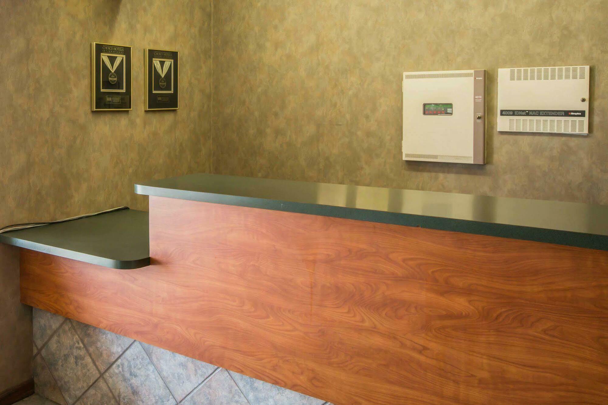 Rodeway Inn & Suites Near Outlet Mall - Άσβιλ Εξωτερικό φωτογραφία
